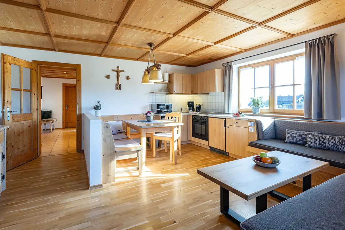 Wohnküche der Ferienwohnung Tegernsee im Broslhof